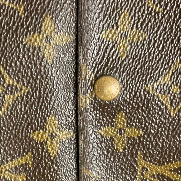 Louis Vuitton Accessories - Sara Used Lux Sara Wallet LV,Low Start Finale Sale
